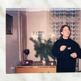 Petr Jablonský má stále dobrou náladu a dříve nosil dlouhé vlasy.