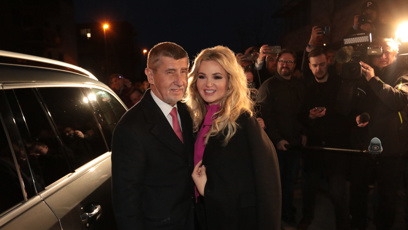 FOTO: Takto zapózovali novinářům.