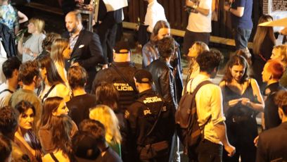 FOTO: Na klidný průběh party dohlíželi policisté.
