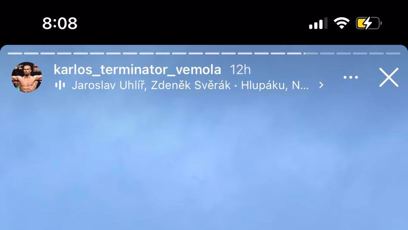 FOTO: Na lvici Elsu se koukají i cizí lidé, kteří lezou na zeď.