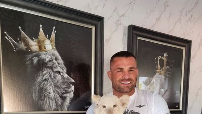 FOTO: Karlos Vémola se pochlubil novým přírůstkem do rodiny.