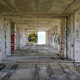 Tahle budova je prakticky neopravitelná.