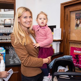 Lucie Šafářová si užívá být maminkou.