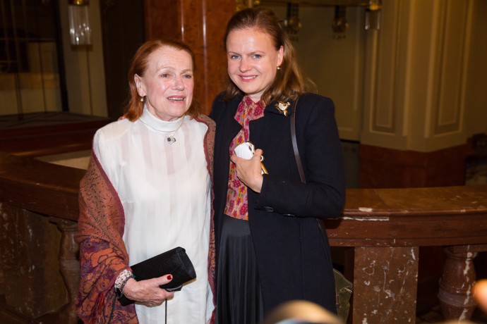 FOTO: Iva Janžurová s dcerou Theodorou Remundovou. – stránka 161