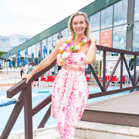 Barbora Mottlová zvolila růžovo-bílý komplet. 