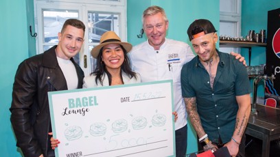 FOTO: Chili vyhrála soutěž o nejhezčí bagel. Utkala se s modelem Lukášem Veitlem a zpěvákem Sámerem Issou.
