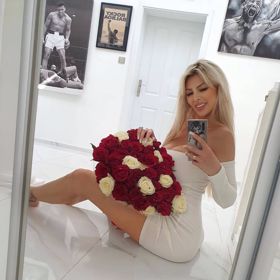 Karlos je velmi pozorný. 