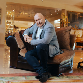 Interiér je velmi luxusní. 