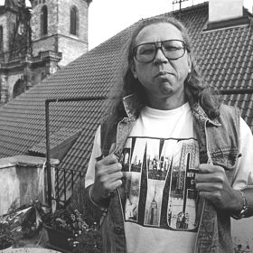 Po revoluci si Gdovín založil ateliér v New Yorku.