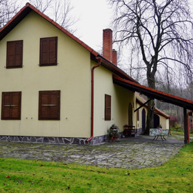 Hlavní budova je k nepoznání.