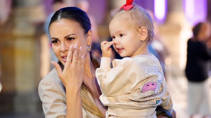 FOTO: Monika Bagárová a její dcera Rumie. – stránka 318