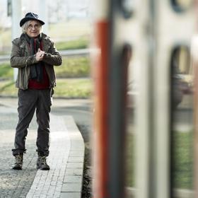 Ve filmu Vánoční příběh si Oldřich Kaiser zahrál nepohodlného cestujícího.