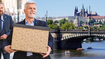 FOTO: Petr Pavel se přestěhoval na Pražský hrad.