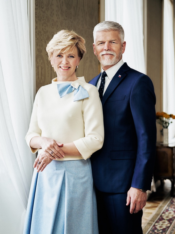 FOTO: Oficiální portrét manželů Pavlových. – stránka 2655