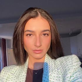 Aneta Pažická chodí s Róbertem Lantošim.