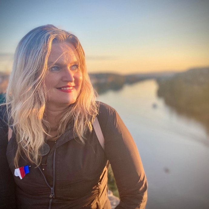 FOTO: Aktivistka Jana Peterková. – stránka 6