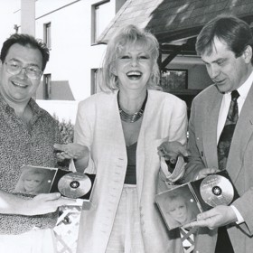 Hana Zagorová s Michalem Davidem a Karlem Svobodou.