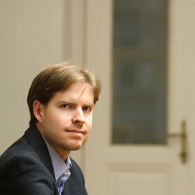 S Felixem se spojil politik Ondřej Dostál.