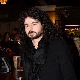 Martin Chobot má se svou manželkou Ewou Farnou dva duety.