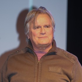 Richard před pár lety přibral.