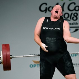 Laurel Hubbard je první transgender soutěžící olympijských her, které se budou konat v Tokiu.