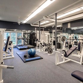 Luxusní sídlo rappera 50 Centa má kromě 21 ložnic vlastní hernu, noční klub, soukromé kino, posilovnu, bazén i nahrávací studio.