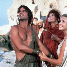 Harry Hamlin se proslavil hlavně díky tomuto filmu. 