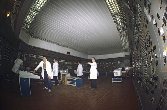 FOTO: Zaměstnanci elektrány prý pracují pod obrovským tlakem. – stránka 770