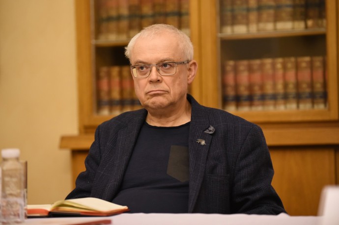 FOTO: Vladimír Špidla. – stránka 9