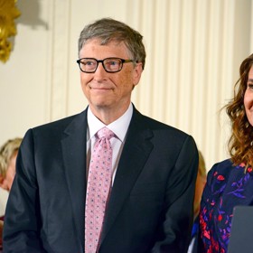 Bill Gates měl své tehdejší ženě Melindě tajně opdávat léky.
