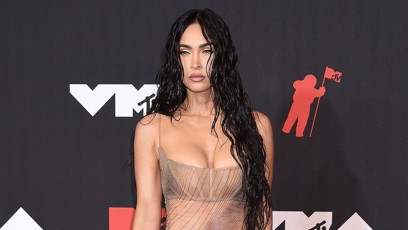 FOTO: Krásná Megan Fox v průsvitných šatech značky Thierry Mugler.
