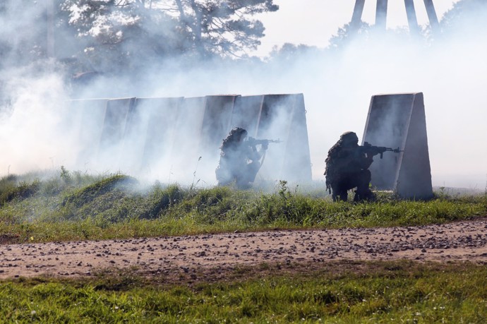 FOTO: Na základně působí zahraniční dobrovolníci. – stránka 1340