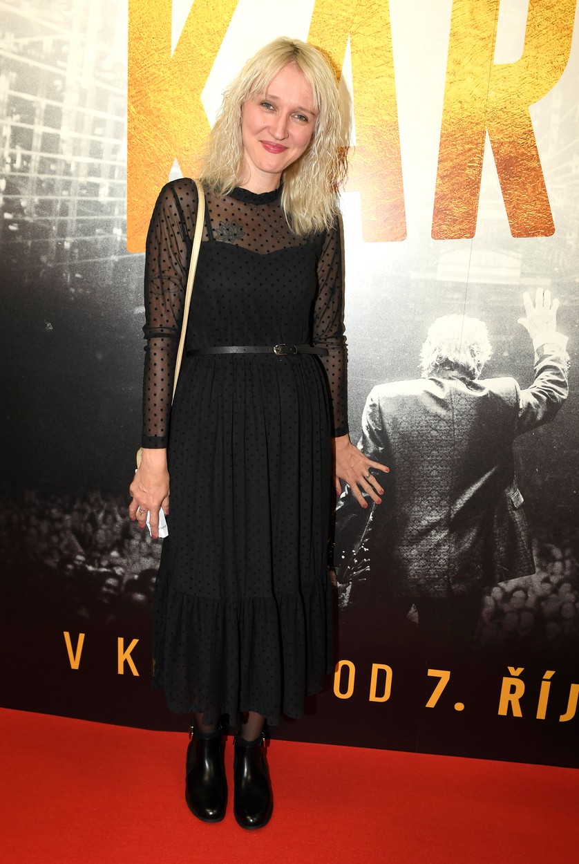 Lucie Kovaříková si vzala manželovo příjmení Valčíková.