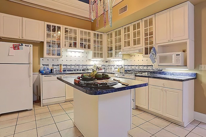 FOTO: Kuchyň. – stránka 25