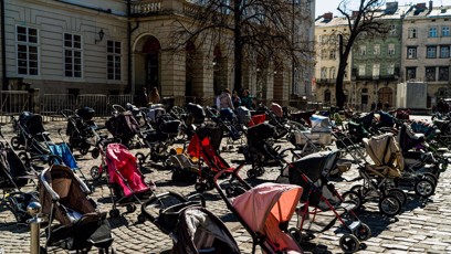 FOTO: Pieta za 109 mrtvých dětí. Lvov.