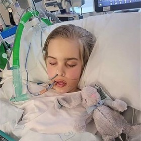 Teď leží v nemocnici a lékaři tvrdí, že jeho mozek nefunguje.