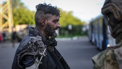 FOTO: Mychajlo přečkal obranu Mariupolu i ruské zajetí s poraněnou rukou.