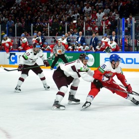 Matěj Blümel v zápase proti Lotyšsku.