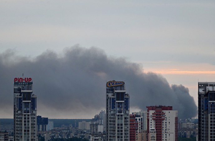 FOTO: Ruským útokům se nevyhlo ani město Kyjev. – stránka 936