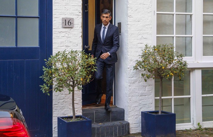 FOTO: Nový britský premiér Rishi Sunak. – stránka 3