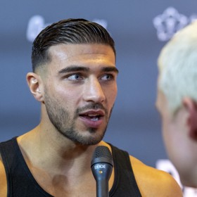 Tommy Fury je bratr mistra světa v těžké váze Tysona Furyho.