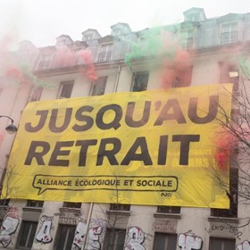 Protesty mají v zemi tradici.