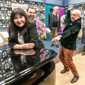 Už asi není nic, čím by mohl Felix Dádě ublížit. Pomlázka mu tak byla k ničemu. 