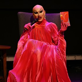 Slavná Drag Queen Sasha Velour.