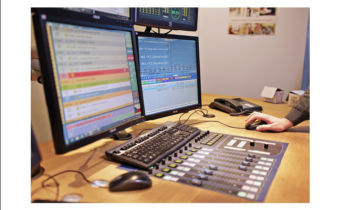 Foto k tématu radio – stránka 2