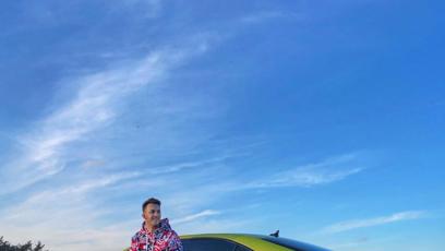 FOTO: Youtuber plánuje pro fanoušky natočit milionový speciál.