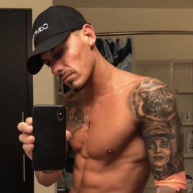 Chris Diamond ve filmech pro dospělé předvádí skvostné výkony!