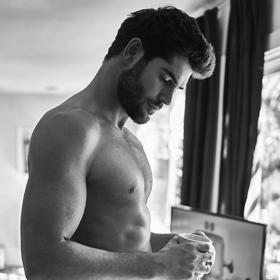 Nick Bateman ale nebyl vždycky bohatý a úspěšný.