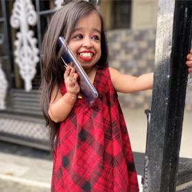Jyoti Amge je 27 let.