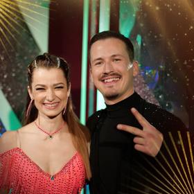 Prvním tancem dnešního večera byla samba v podání herečky Mariky Šoposké a Robina Ondráčka.